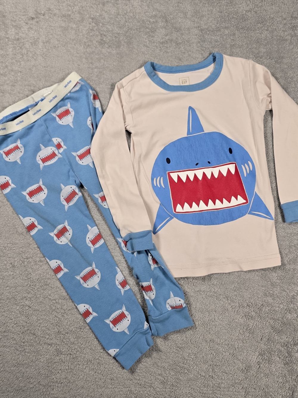 Gap Kids Shark Print Cotton Pajama Set - Blue & Cream